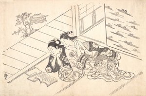 Twee vrouwen liggend op de vloer van een kamer en een boek lezend door Nishikawa Sukenobu