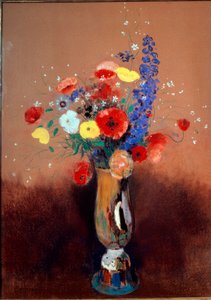 Wilde bloemen in een vaas met lange hals door Odilon Redon