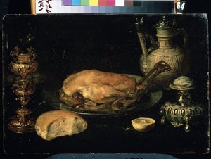 Stilleven met kip, citroen, brood, zilverwerk en olielamp