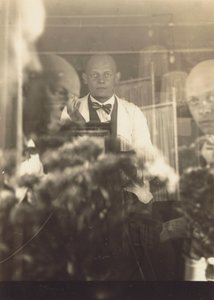 Oskar Schlemmer in het atelier aan de Prellerstrasse door Oskar Schlemmer