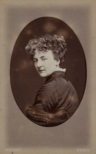 Portret van Jane Dieulafoy door Ostroróg
