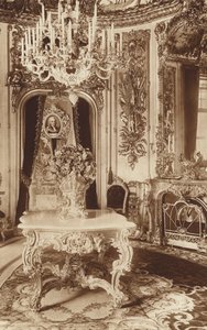 Beiers koningskasteel Linderhof, eetkamer met Tischlein deck dich!