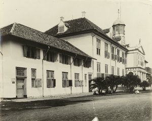 Nederlandse gebouwen in Batavia door Oudheidkundige Dienst