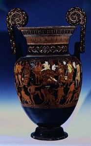Attische roodfigurige voluutkrater, versierd met een scène van acteurs en muzikanten die zich voorbereiden op een optreden voor Bacchus en Ariadne, Grieks, uit Ruvo, 5e eeuw v.Chr.