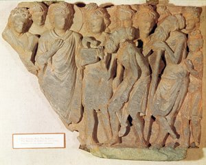 De overwinning op de slang, reliëf dat Boeddha toont die de gevreesde slang presenteert aan de verbaasde Brahmanen, Grieks-Boeddhistische stijl, 1e-4e eeuw