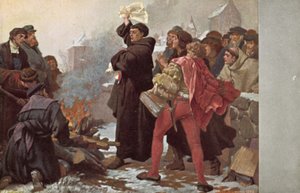 Maarten Luther verbrandt de pauselijke bul die hem met excommunicatie bedreigt voor de Elstertor in Wittenberg, Duitsland, 10 december 1520