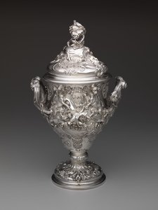 Gedekte beker, 1742 door Paul de Lamerie