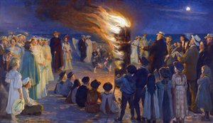Midzomeravond vreugdevuur op het strand van Skagen