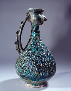 Perzische kunst: keramiek aquamarijn met hanenkop en decoraties geïnspireerd door de Waq Waq boom. Uit Kashan. 13e eeuw Parijs, Louvre Museum door Persian School