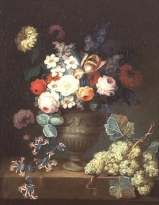 Stilleven van bloemen in een klassieke vaas met een tros druiven door Philippe Parpette