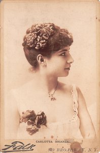 Carlotta Brianza door Photo studio Benjamin J. Falk