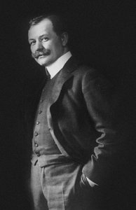 Portret van de componist Franz Lehár 1870-1948 door Photo studio E. Bieber.
