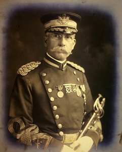 Onbekende Officier van het Amerikaanse Leger, ca. 1900 (zwart-wit foto)