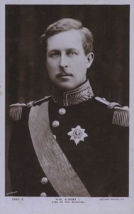 Albert I, Koning van België door Photographer Belgian