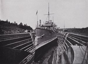 HMS "Flora," in dok, Esquimalt, Brits-Columbia door Photographer Canadian
