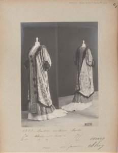 Albumblad: House of Worth, Avondjas door Photographer French