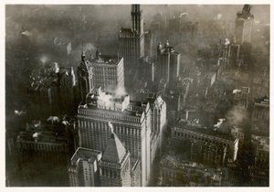 Luchtfoto van het centrum van Manhattan, genomen vanaf de LZ 127 Graf Zeppelin, New York 1928 door Photographer German