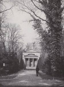 Charlottenburg, Mausoleum, Ausseres door Photographer German