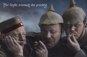 Duitse soldaten genieten van sigaren