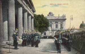 Duitse soldaten op parade buiten de Neue Wache, Berlijn door Photographer German