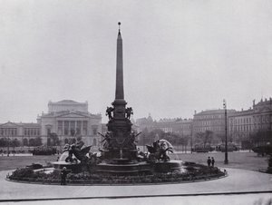 Leipzig: Mendebrunnen op de Augustusplatz en Neues Theater door Photographer German