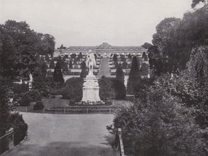 Potsdam, Denkmal Friedrich Des Grossen Und Blick Auf Das Schloss Sanssouci door Photographer German