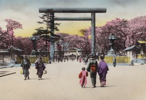 Japan, ca. 1912: De enorme bronzen Torii voor Shokonsha of geest oproepende heiligdom voor gesneuvelde soldaten in nationale problemen, Tokio