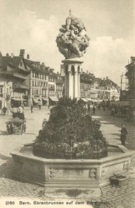 Bern, Zwitserland, Barenbrunnen Auf Dem Barenplatz (zwart-wit foto) door Photographer Swiss