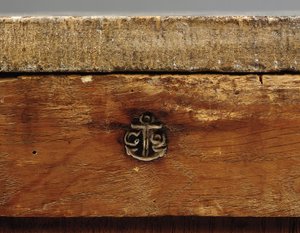 Detail van een Louis XV commode