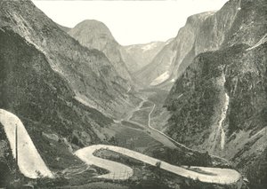 De Zig-Zag weg en Watervallen, Stalheim, Noorwegen