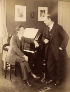 Alexander Zemlinsky en Arnold Schönberg in Praag, 1917 door Prague . Photo studio Schlosser and