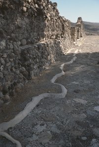 Resten van de stadsmuren, Late Post-Klassieke Periode door Pre Columbian