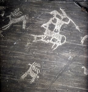 Camunni beschaving, Prehistorie, rotstekeningen: grafrots, die jagers en herten voorstelt. Rocher de Naquane, in Valcamonica (Val Camonica) door Prehistoric Prehistoric