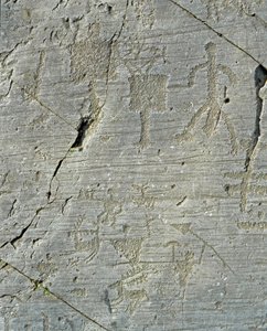 Prehistorie, Camunni-beschaving, rotstekeningen: gravure van jachttaferelen en het dagelijks leven in een dorp door Prehistoric Prehistoric