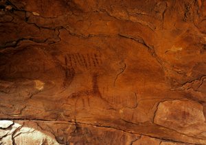Prehistorie: muurschildering. Steentijd 5000-2000 v.Chr. Taghit, Haut plateau du Hoggar (Ahaggar), Algerije door Prehistoric Prehistoric