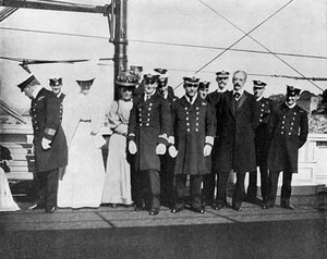 Aan boord van het koninklijke jacht Victoria en Albert III, Christiania Oslo, Noorwegen door Queen Alexandra