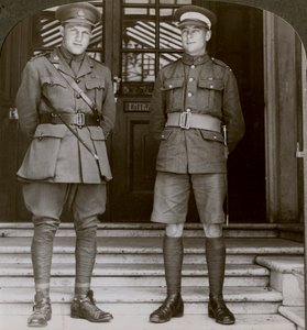 Kapitein MacDougall, DSO, en Cadet Mullin, twee Canadese VC