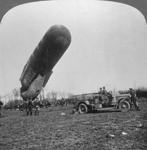 Observatieballon op het punt om op te stijgen, Eerste Wereldoorlog, c1914-c1918