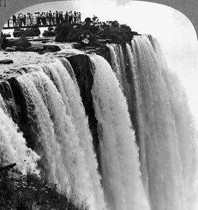 De kwetsbare voetbrug, Niagara Falls, Canada. door Realistic Travels Publishers