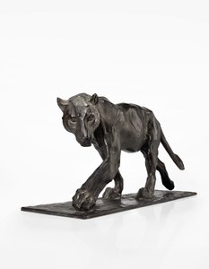 Panter lopend, achterpoot opgetild, c.1904