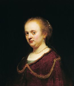 Jonge vrouw met een gouden ketting