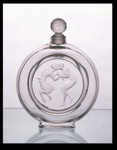 Le Baiser du Faune, heldere glazen parfumfles voor Molinard door Lalique