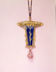Hanger broche en ketting door Rene Jules Lalique