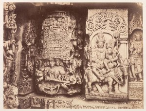 Hoysalesvara tempelbeeldhouwwerk, Halebid, 1856-1857 door Richard Banner Oakeley