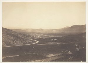 Kadikoi, van het kamp van de artillerie door Roger Fenton