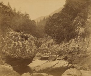 Rotsen in de Lwgwy: Bettws-y-Coed.