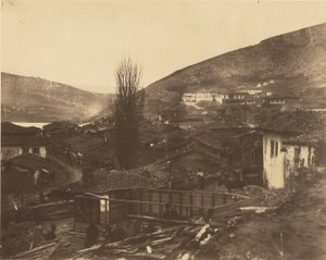 De spoorwegstraat in Balaklava door Roger Fenton