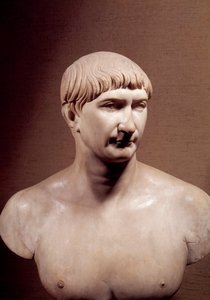 Oude Rome: marmeren buste van keizer Trajanus door Roman