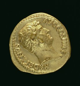 Aureus (voorzijde) van Hadrianus (AD 117-AD 138) zonder hoofddeksel. Inscriptie: HADRIANVS AVGUSTVS