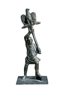 Bronzen beeldje dat een vaandeldrager voorstelt, uit Alba Fucens (Abruzzen, Italië)